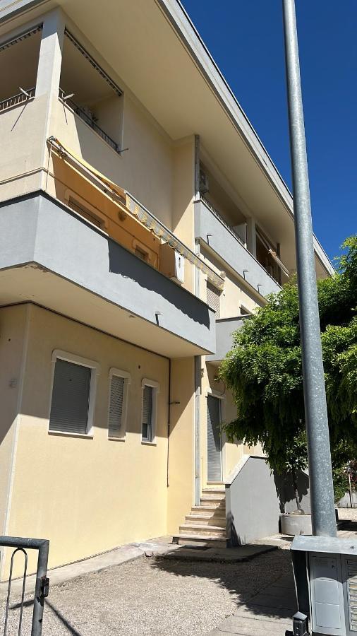 Appartamento Di Design A 30 Metri Dal Mare ألبا أدرياتيكا المظهر الخارجي الصورة